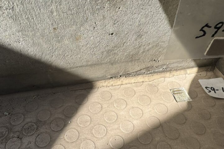 某公共施設アスベスト含有建材分析調査・事前調査の調査写真