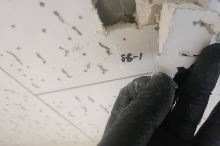 某公共施設アスベスト含有建材分析調査・事前調査の調査写真