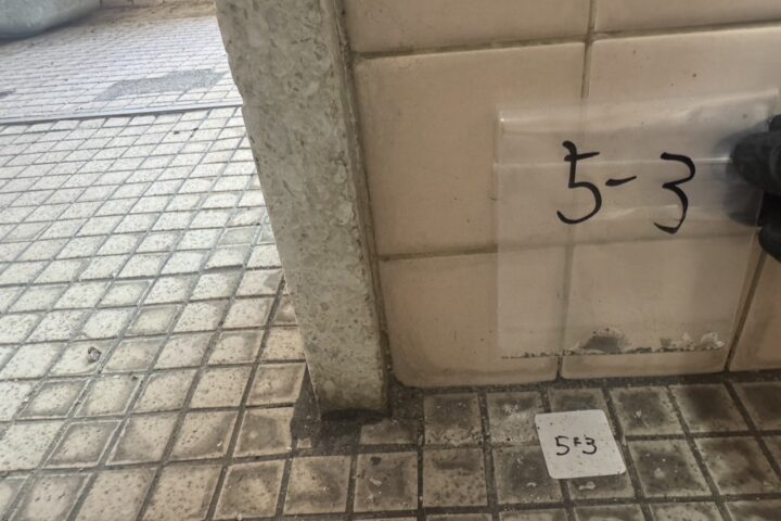 ○○便所改修業務アスベスト含有分析調査の調査写真