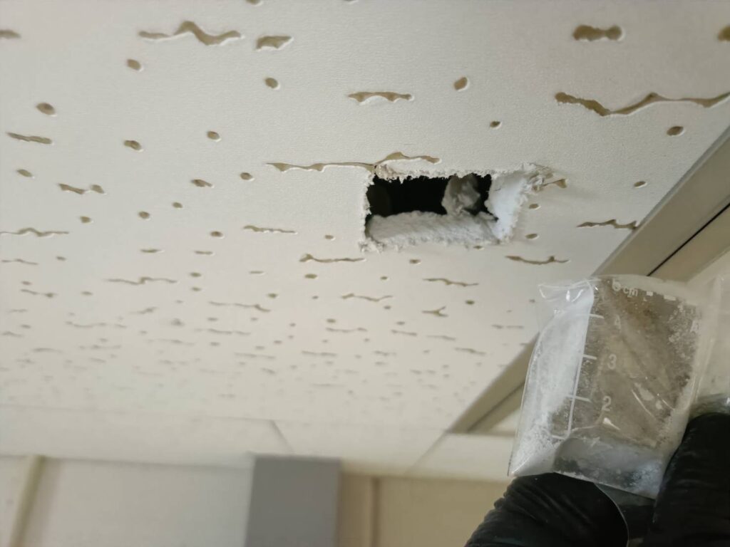 某変電所空調設備更新工事の調査写真