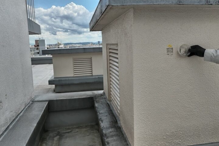 某マンション改修工事の調査写真