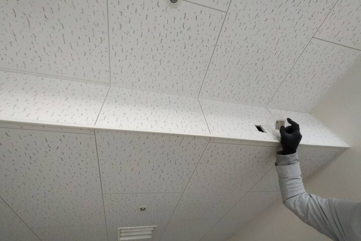 某病院様病棟内改修工事の調査写真