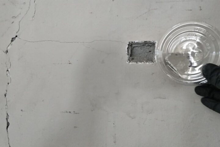 マンション改修工事の調査写真